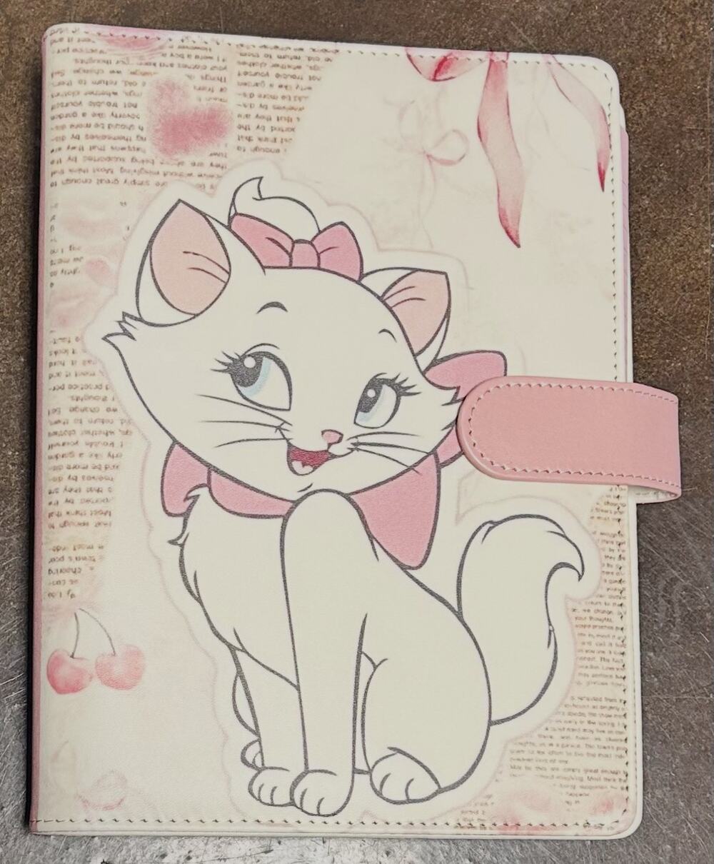 Marie Cat A5 Binder w/ paper